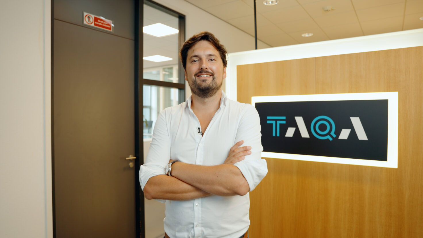 Atlas Taqa Fedde.00 02 40 12.still004