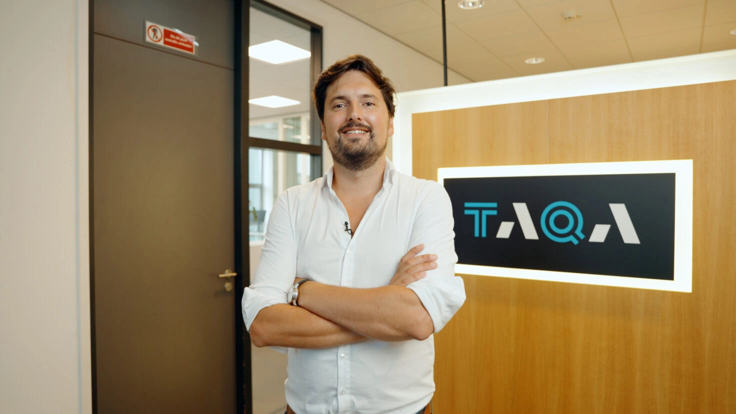 Atlas Taqa Fedde.00 02 40 12.still004