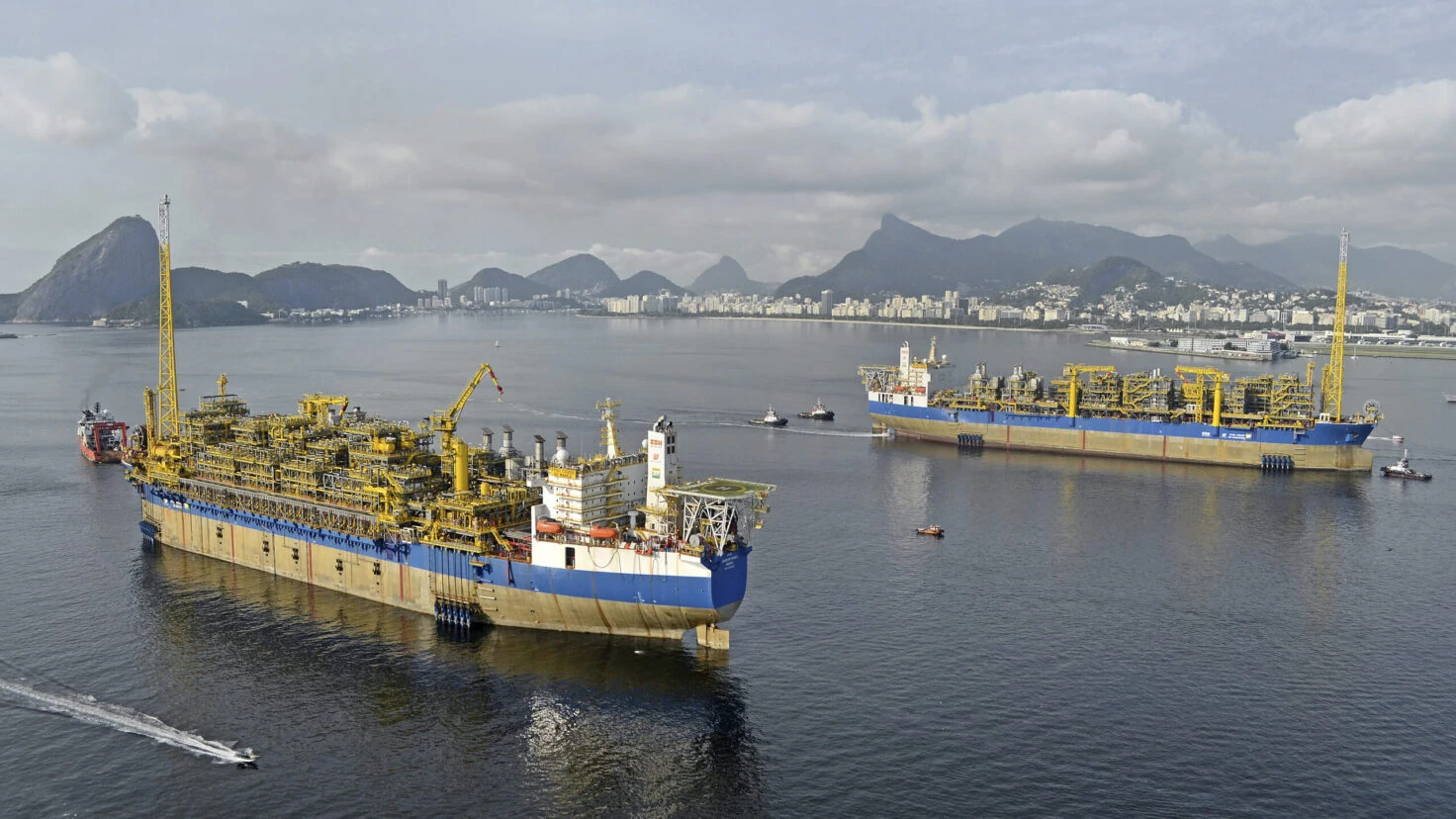 Twin Fpsos Cidade De Marica And Saquarema Passing In Guanabara Bay Rio Mak 5519 Copy High Res 10175 Aspect Ratio 16 9